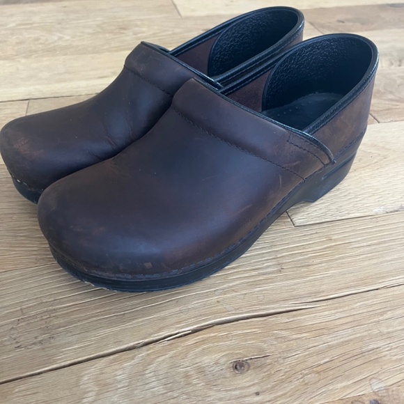 Dansko Clogs - Picture 4 of 8